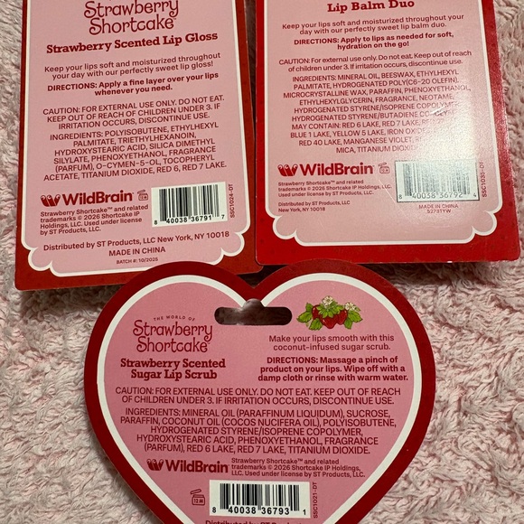 Strawberry Shortcake Lip Gloss and Scrub Set - Red and Yellow - Picture 2 of 2